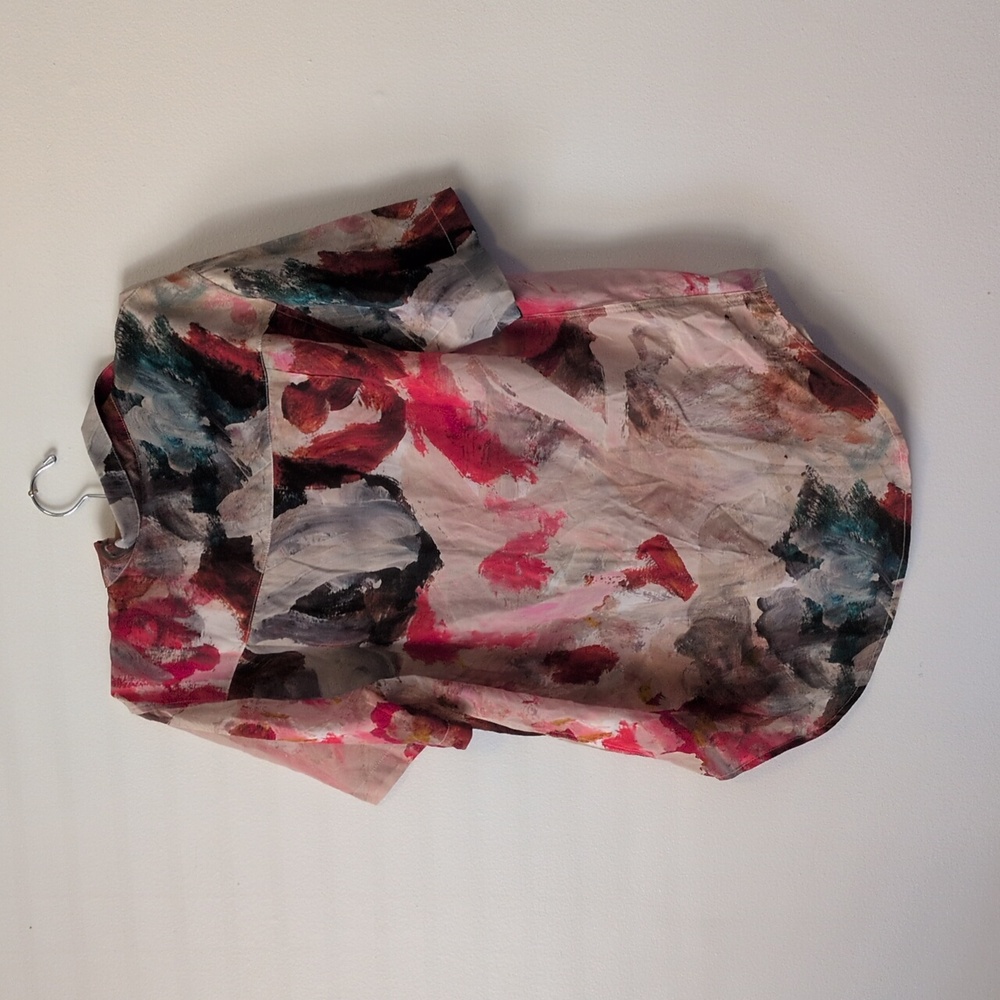 Wray Woman’s Short Sleeve 100% Silk Colorful Abstract Collared Button Down Shirt - Picture 4 of 4